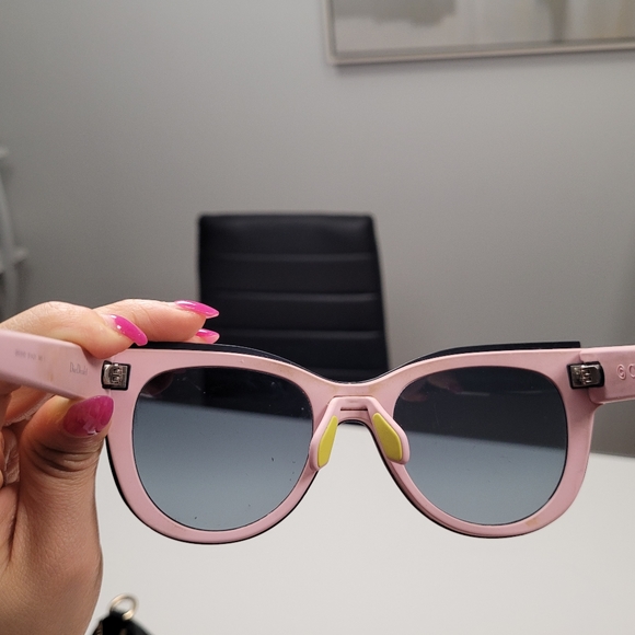 Christian Dior Sunglasses - Picture 8 of 9